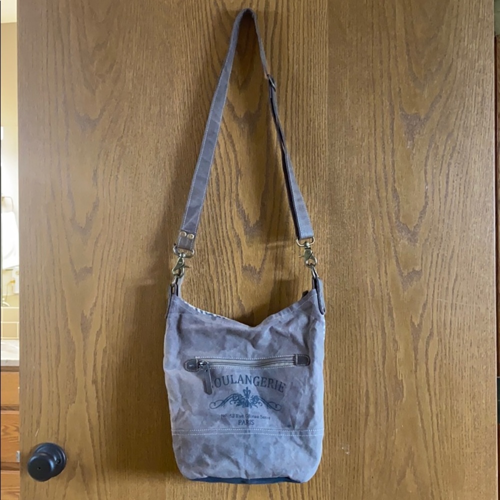 Myra bag in good condition!